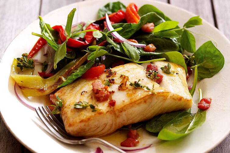 السمك بالخضروات والأعشاب لإنقاص الوزن