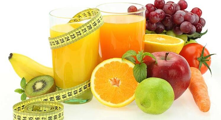 الفواكه والخضروات والعصائر لتخفيف الوزن في النظام الغذائي المفضل